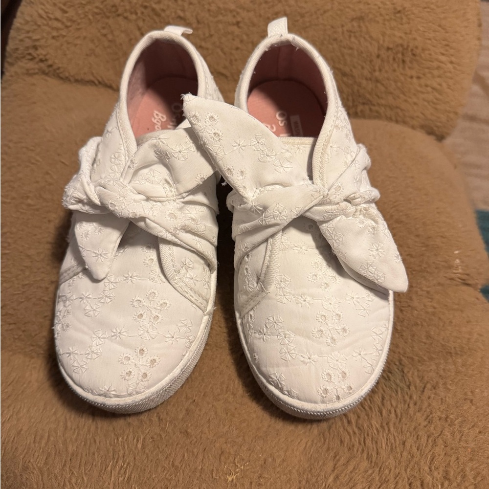 Oshkosh B’gosh White Kids Shoes with Bow Detail size 12